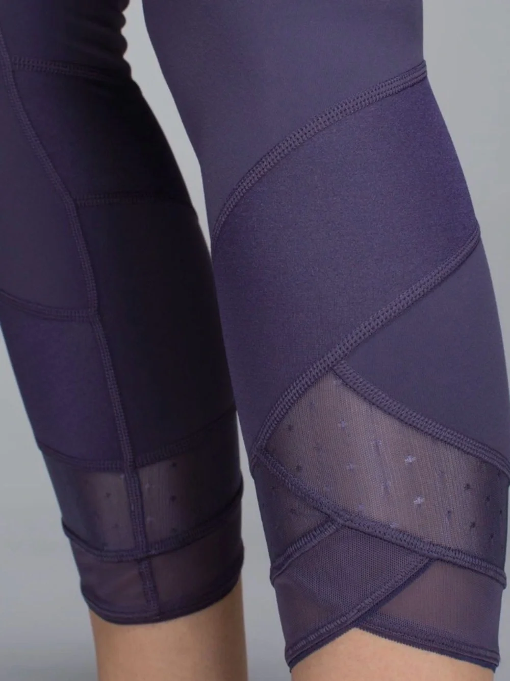 Emerge renew crop leggings